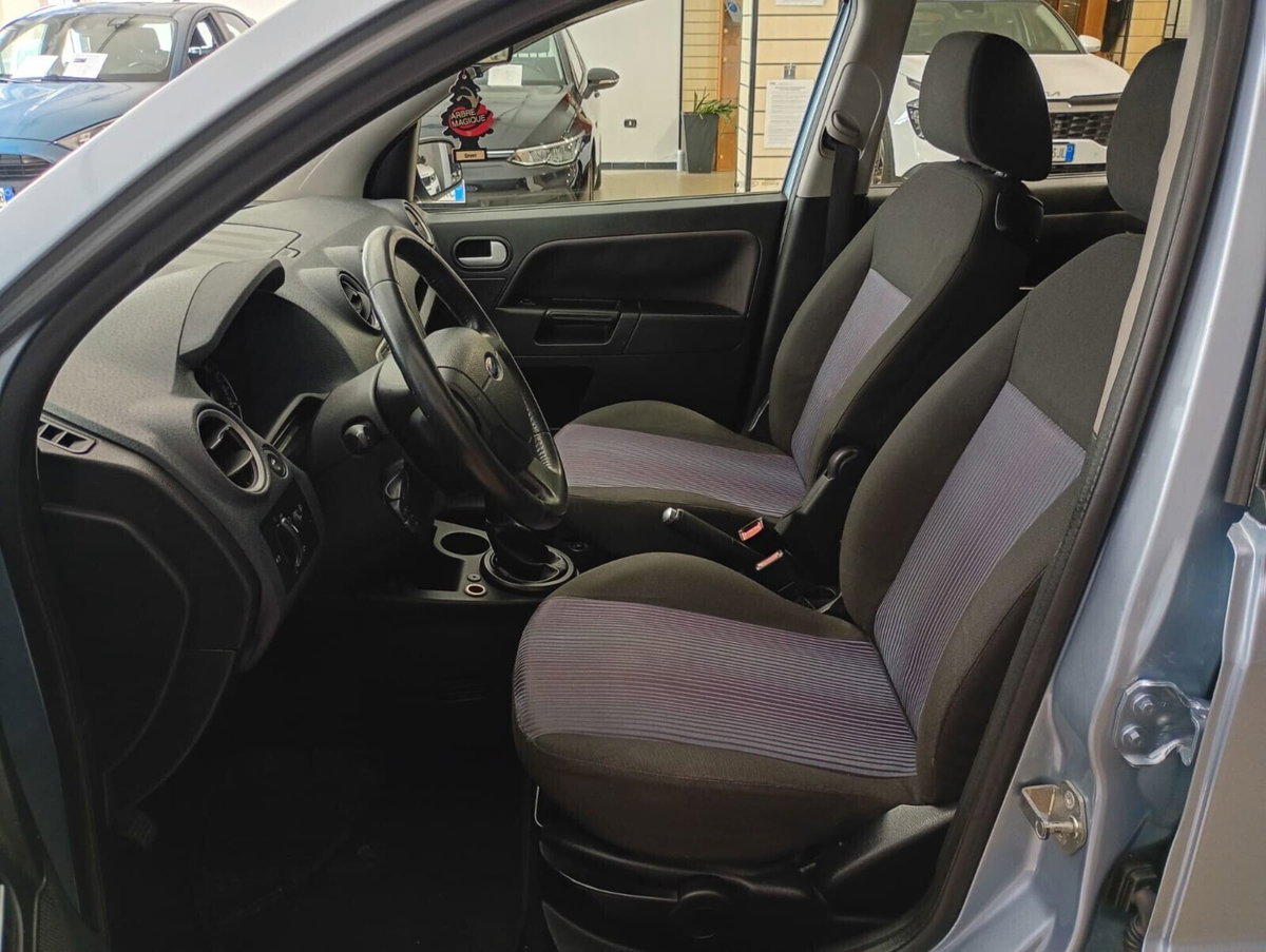 Ford Fusion 1.4 TDCi 5p. Collection (5)