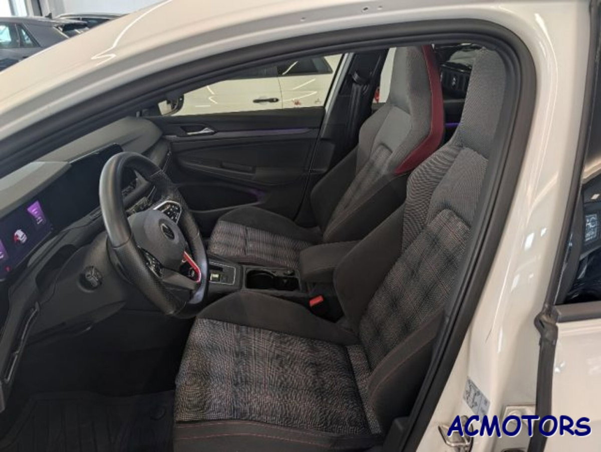Volkswagen Golf 2.0 TSI GTI DSG (13)