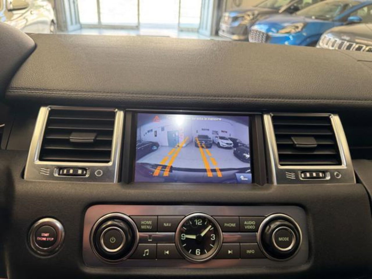 Land Rover Range Rover Sport 3.0 SDV6 HSE (13)