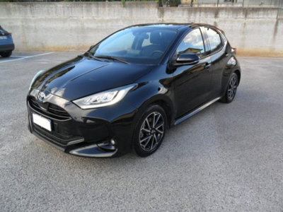 Toyota Yaris Cross 1.5 Hybrid 5p. E-CVT Lounge (2)