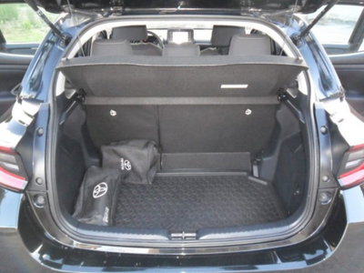 Toyota Yaris Cross 1.5 Hybrid 5p. E-CVT Lounge (9)