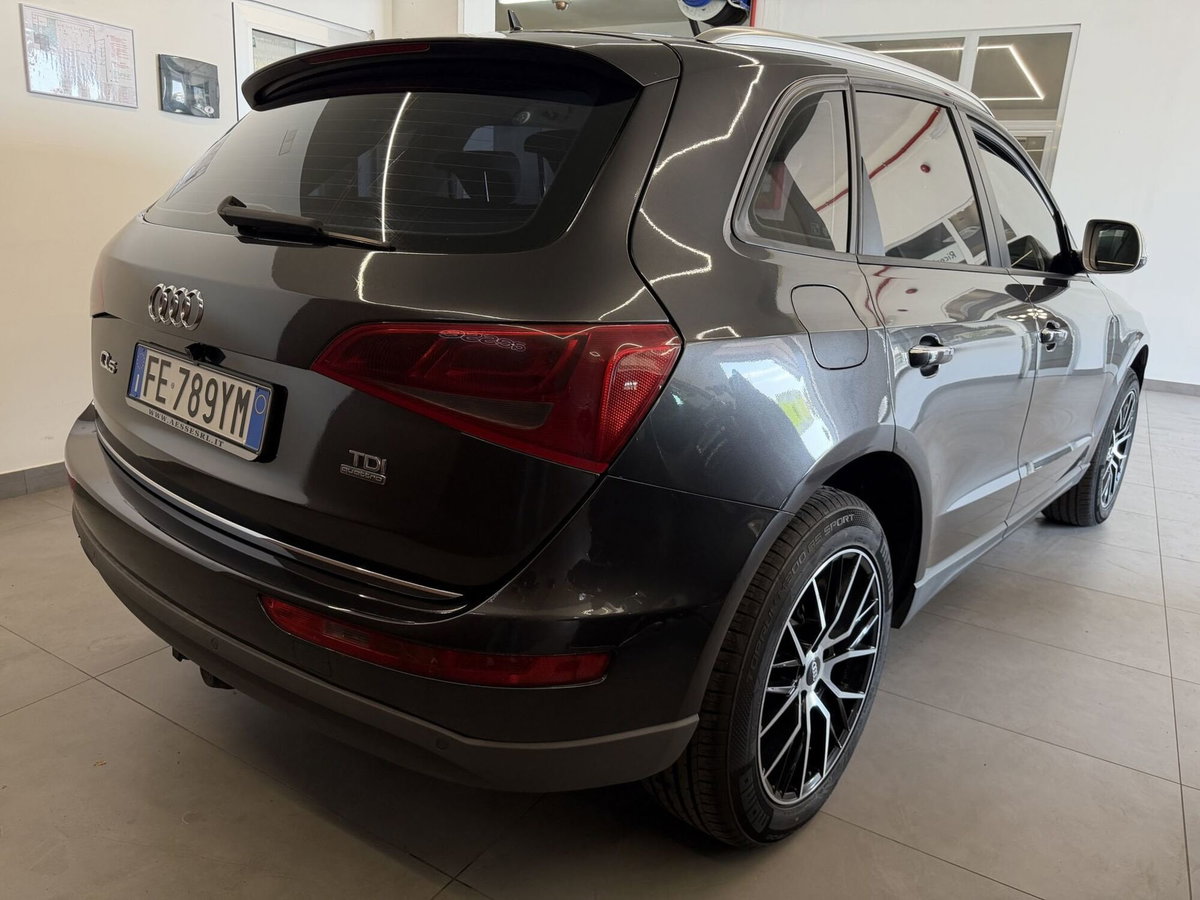 Audi Q5 2.0 TDI quattro S tronic Business (4)