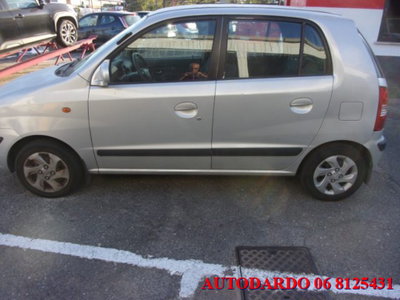 Hyundai Atos 1.1 12V Active (2)