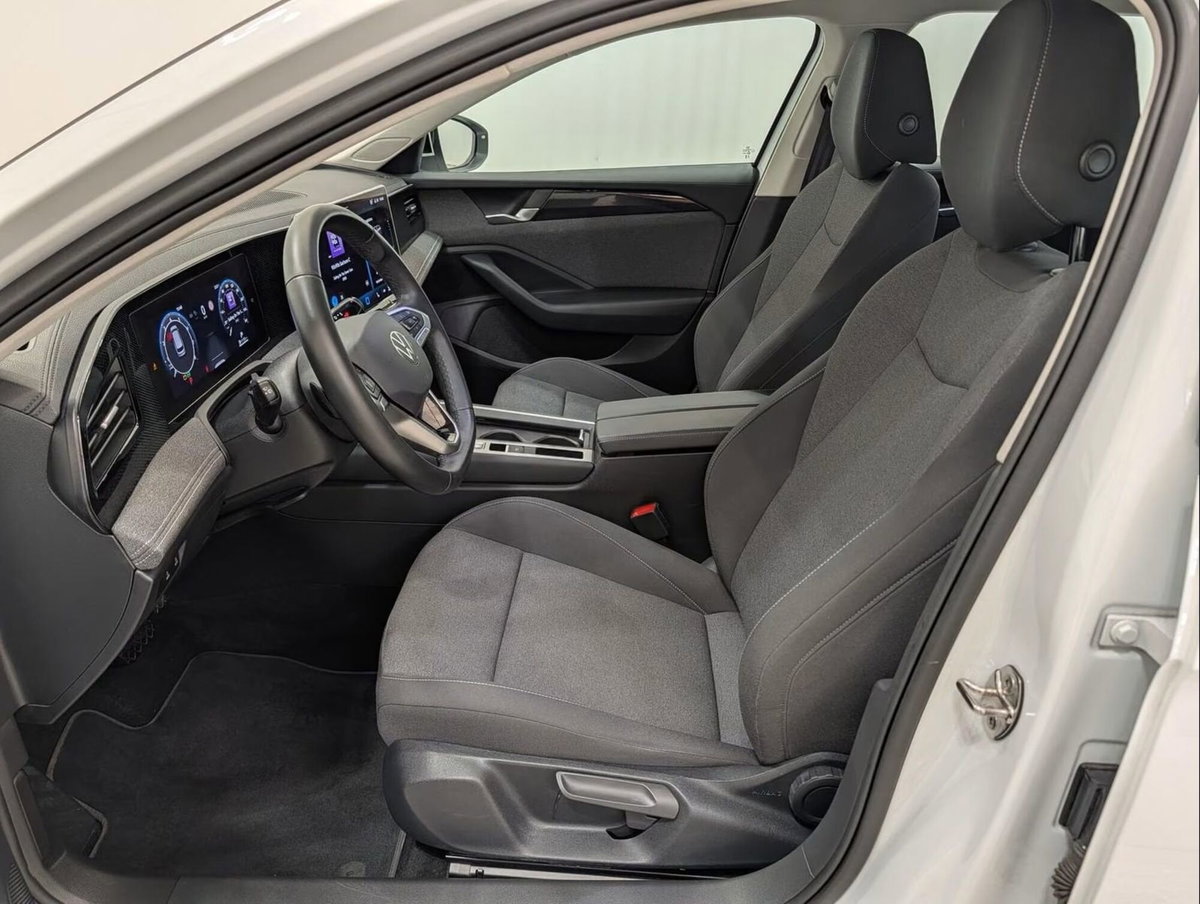 Volkswagen Passat 1.5 etsi act Passat 150cv dsg (10)