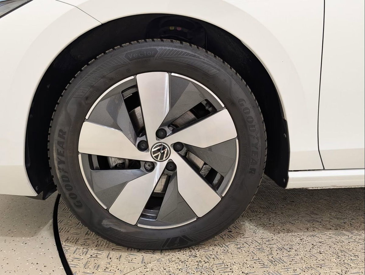 Volkswagen Passat 1.5 etsi act Passat 150cv dsg (6)