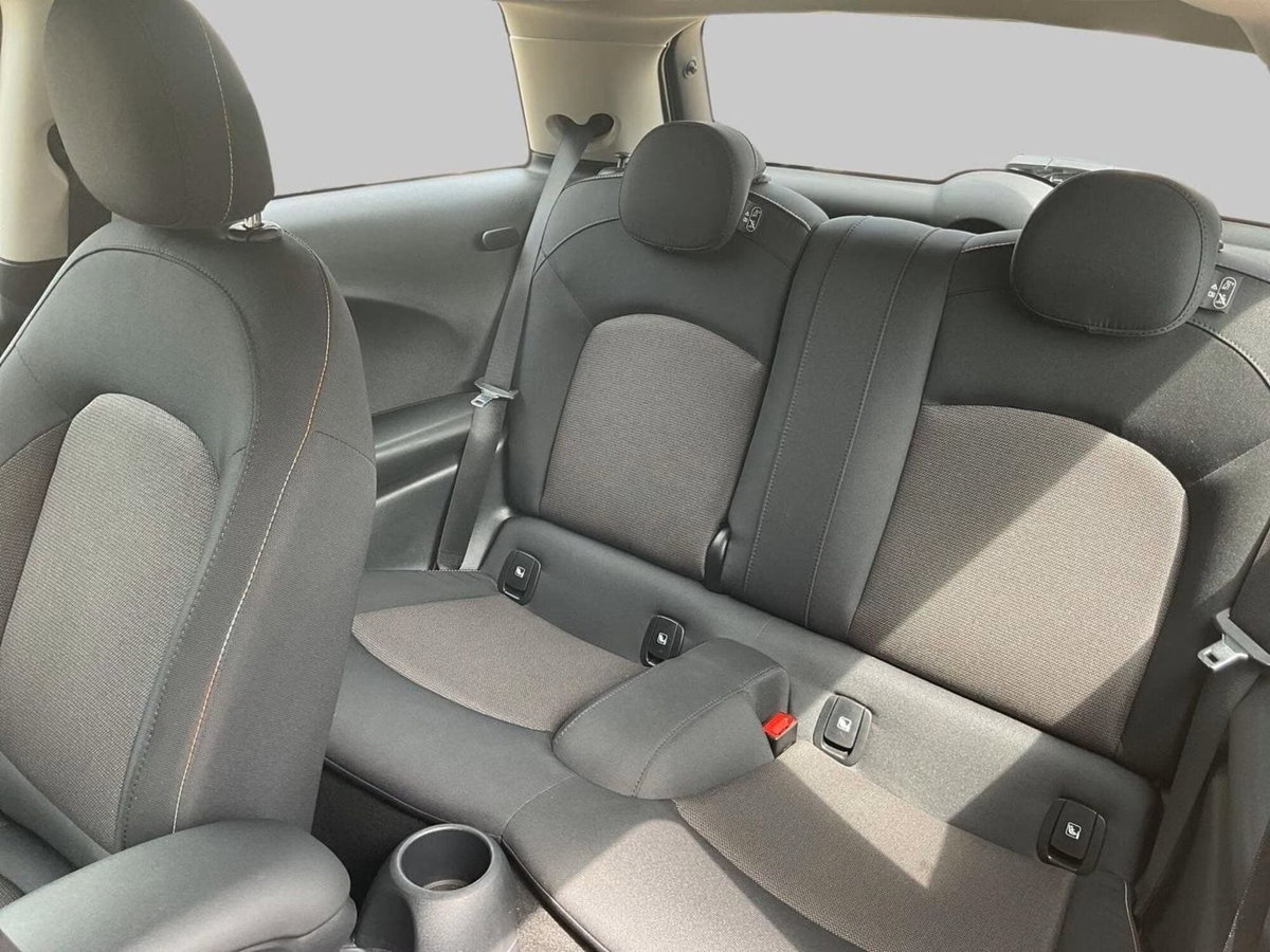 MINI Mini 1.5 Cooper Essential (10)