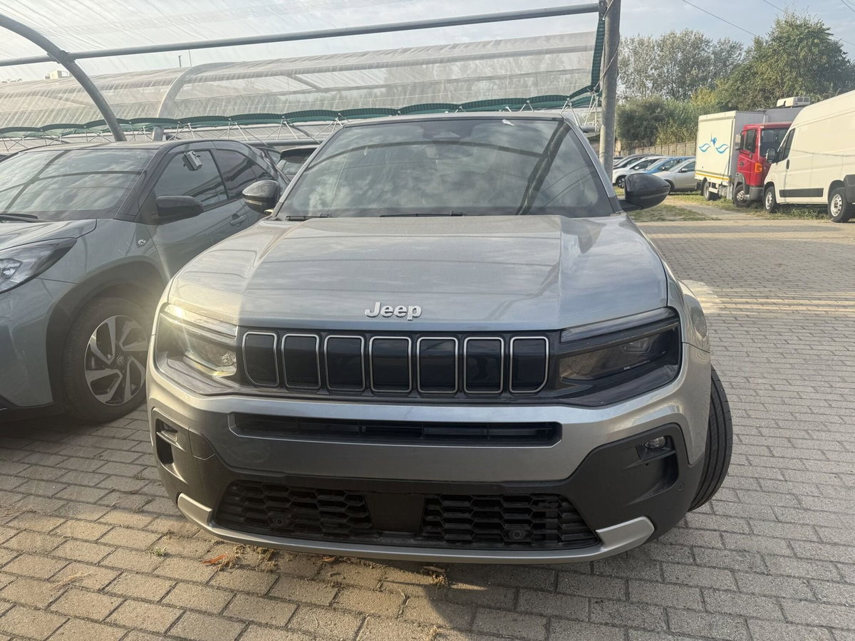 Jeep Avenger 1.2 turbo e-hybrid mhev Summit fwd 110cv edct6 (2)