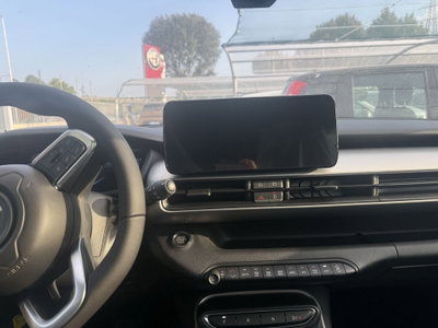 Jeep Avenger 1.2 turbo e-hybrid mhev Summit fwd 110cv edct6 (9)