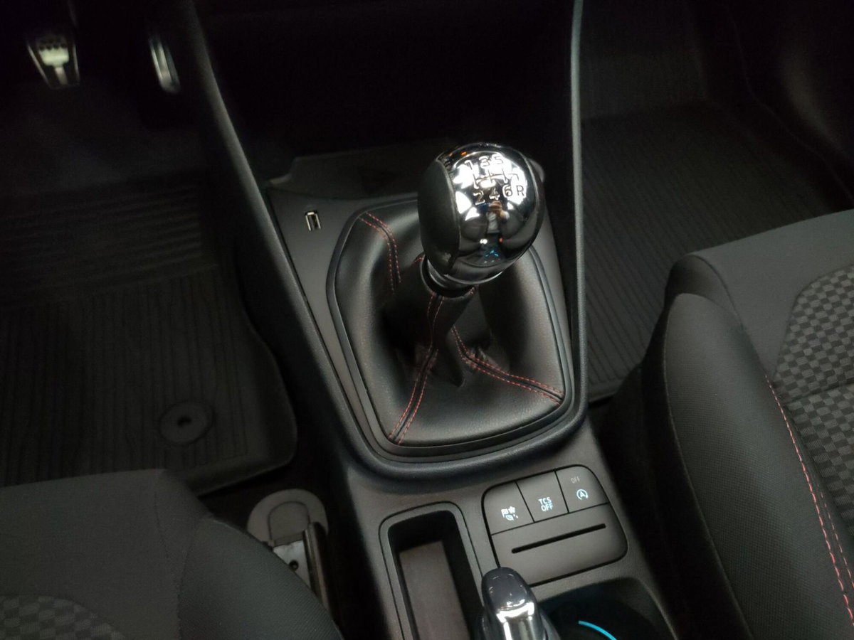 Ford Fiesta 1.5 EcoBlue 5 porte ST-Line (13)