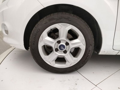 Ford Fiesta 1.4 5p. Bz.- GPL Titanium (10)