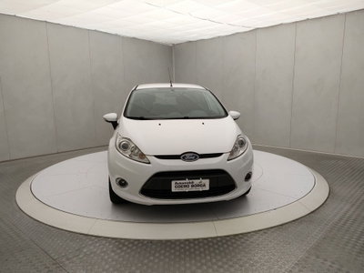 Ford Fiesta 1.4 5p. Bz.- GPL Titanium (2)