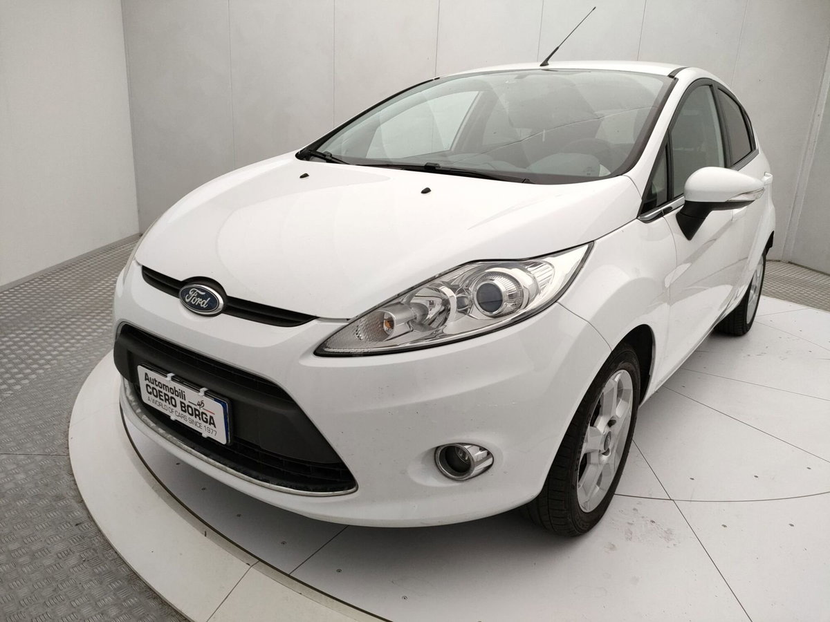 Ford Fiesta 1.4 5p. Bz.- GPL Titanium (9)