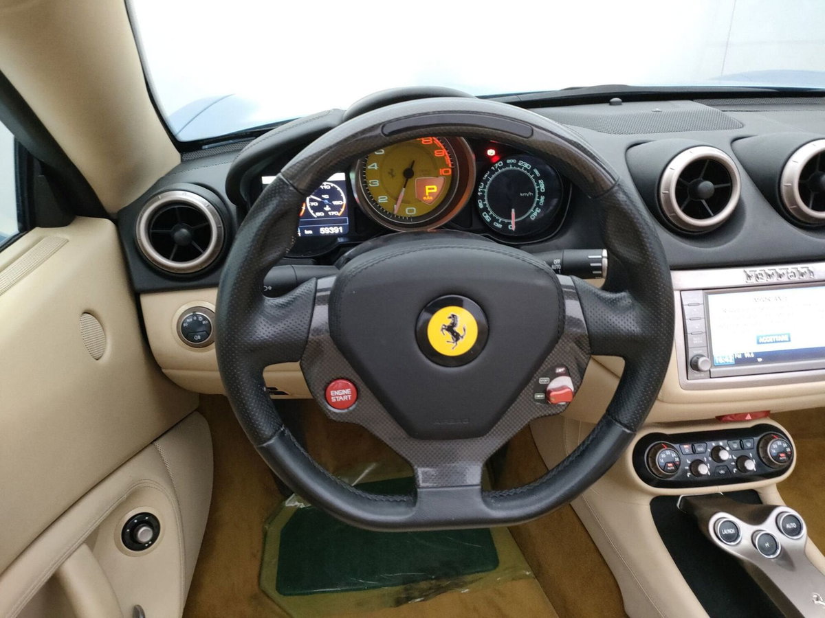 Ferrari California Spider California DCT (17)
