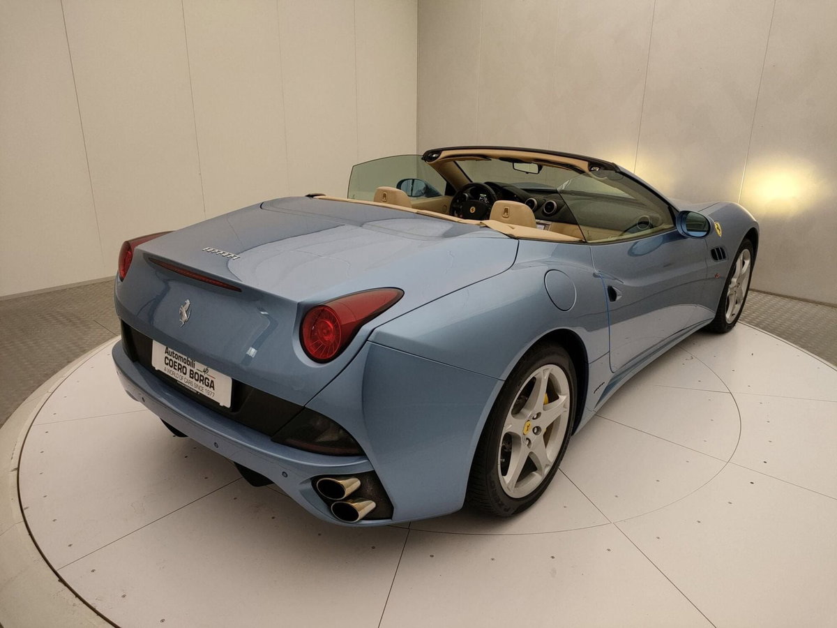 Ferrari California Spider California DCT (19)