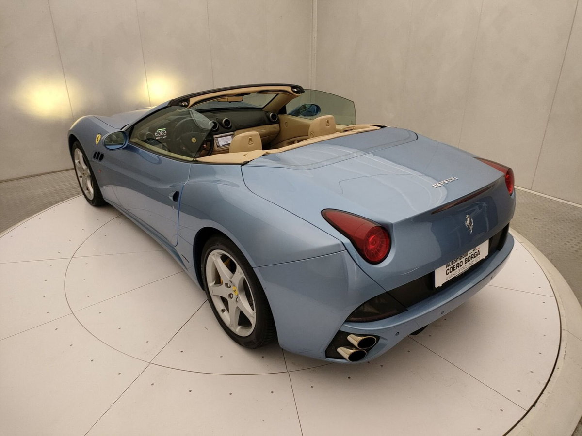 Ferrari California Spider California DCT (20)