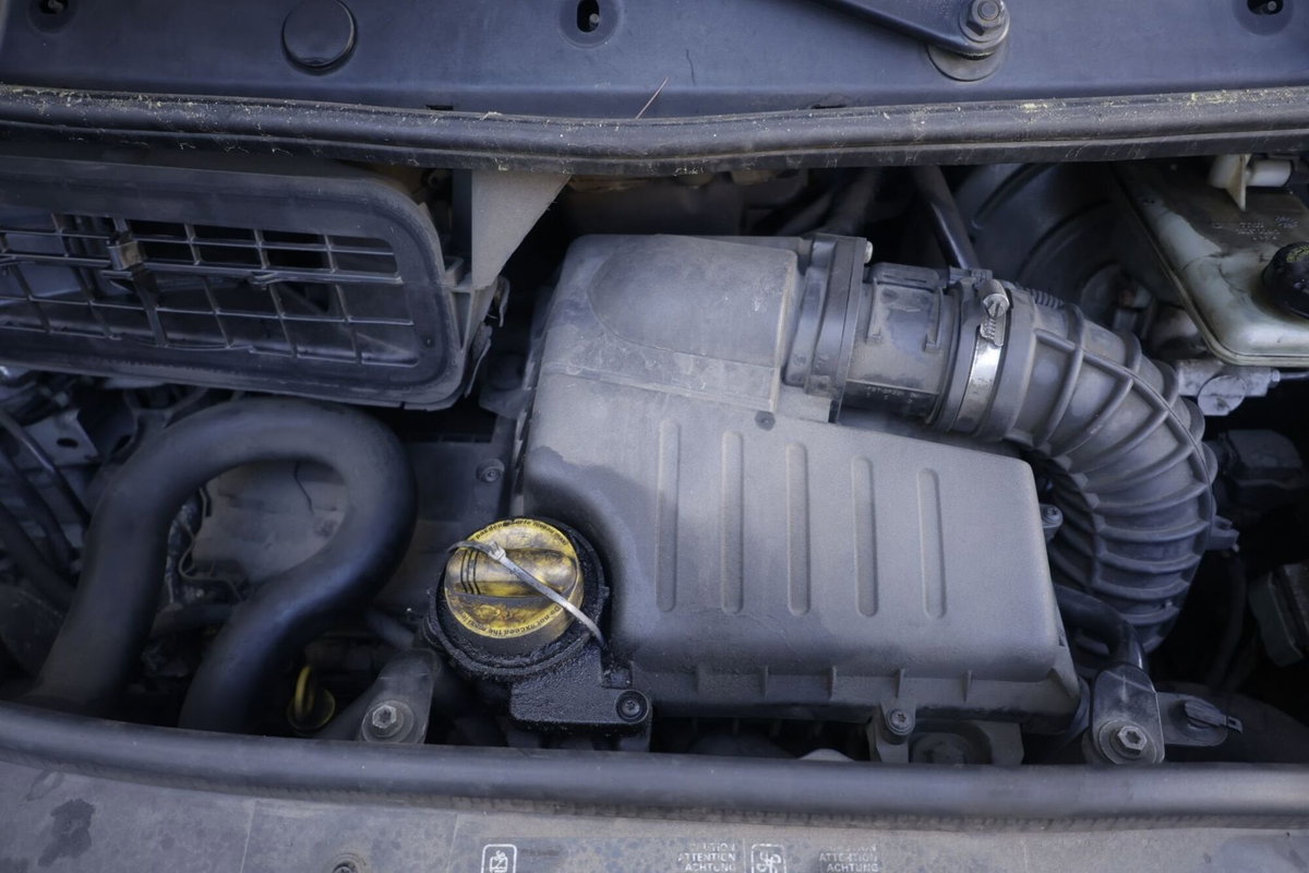 Renault Trafic Furgone T27 2.0 dCi/115 PC-TN Furgone (15)