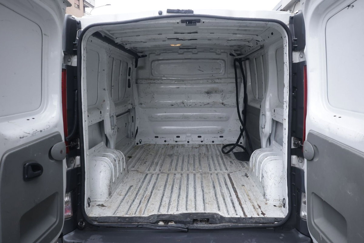 Renault Trafic Furgone T27 2.0 dCi/115 PC-TN Furgone (16)