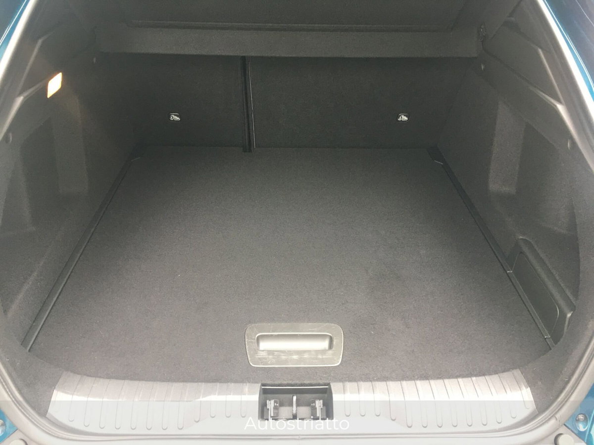 Renault Arkana E-Tech 145 CV R.S.Line Fast Track (10)
