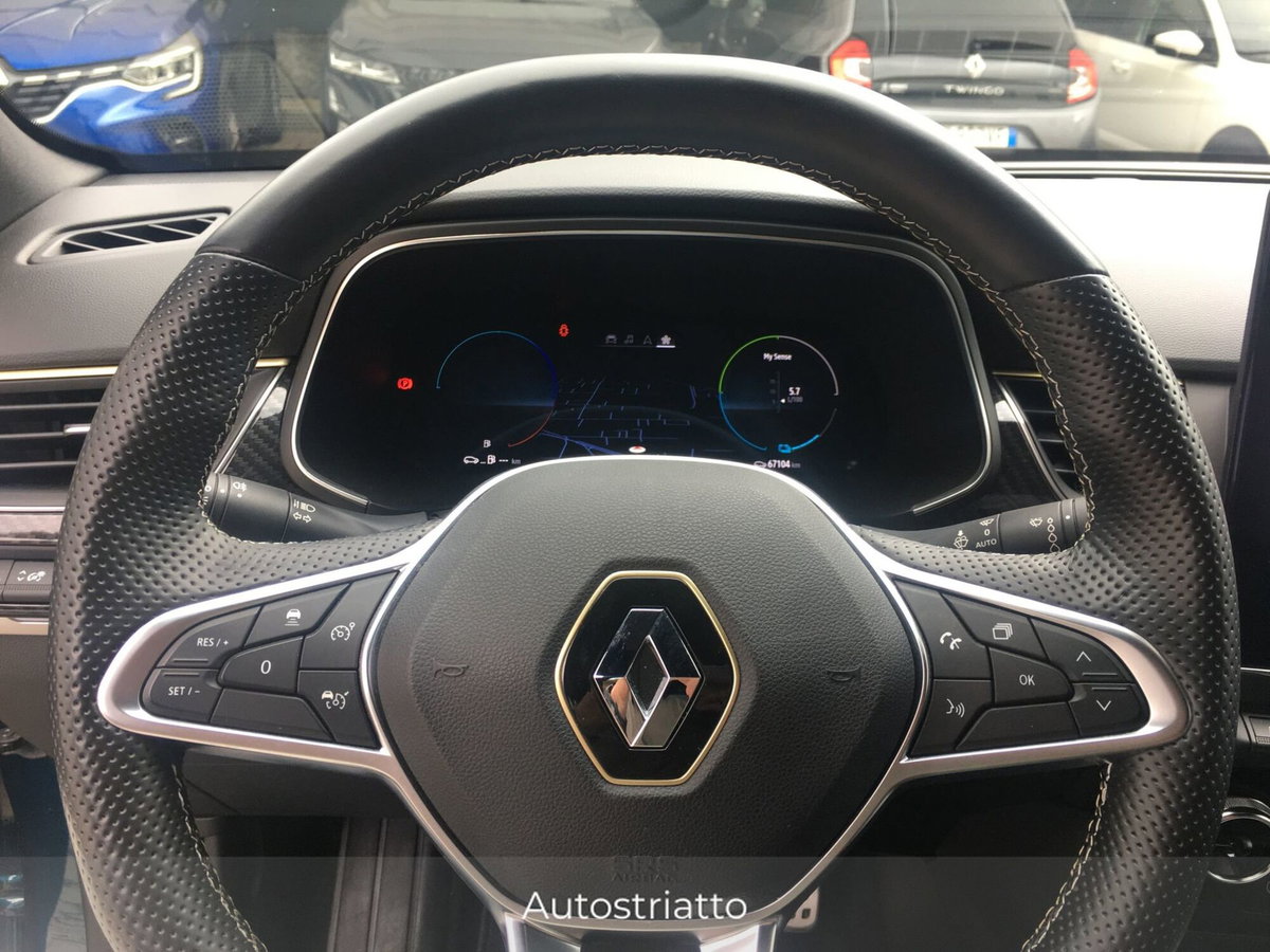 Renault Arkana E-Tech 145 CV R.S.Line Fast Track (13)