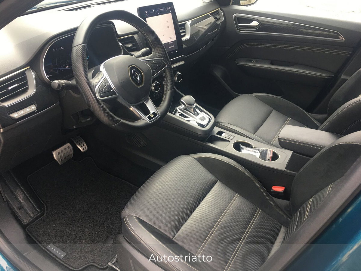 Renault Arkana E-Tech 145 CV R.S.Line Fast Track (7)