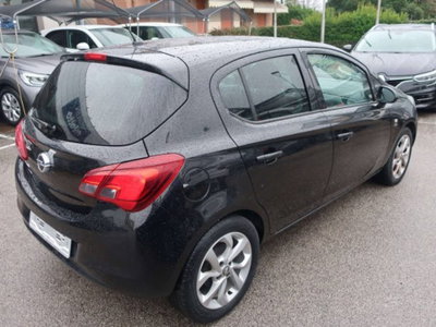 Opel Corsa 1.2 5 porte Black Edition (12)