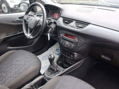 Opel Corsa 1.2 5 porte Black Edition (8)