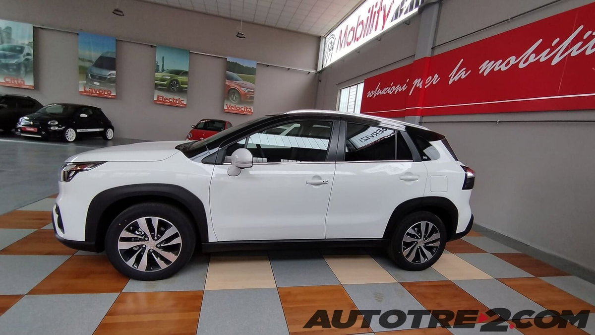Suzuki S-Cross 1.5h 140v Starview 4wd allgrip at (12)