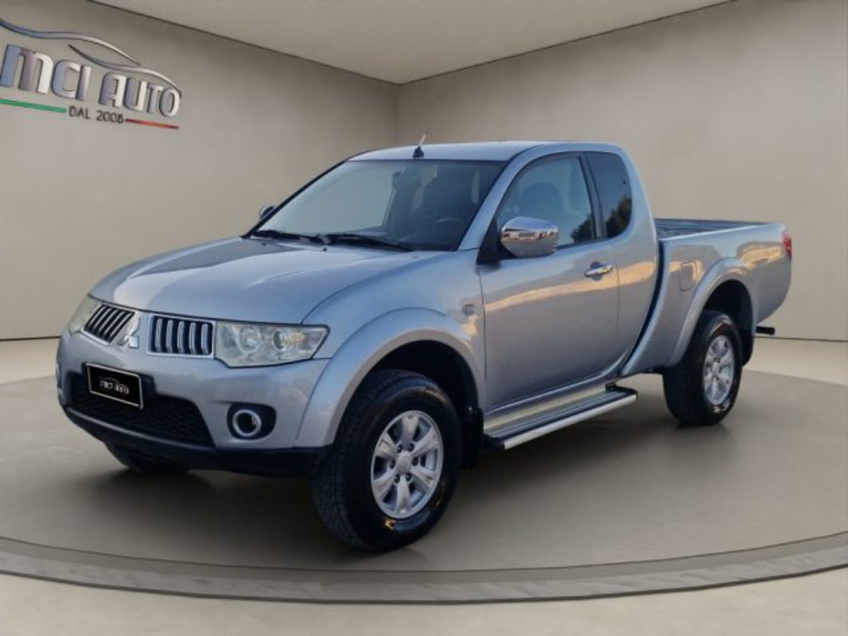 Mitsubishi L200 2.5 DI-D/136CV Club Cab Invite DPF