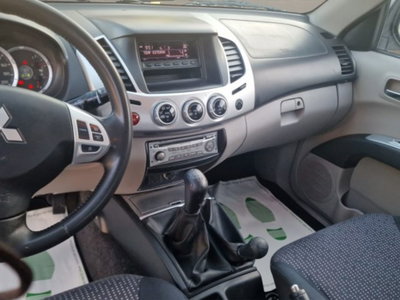 Mitsubishi L200 2.5 DI-D/136CV Club Cab Invite DPF (14)