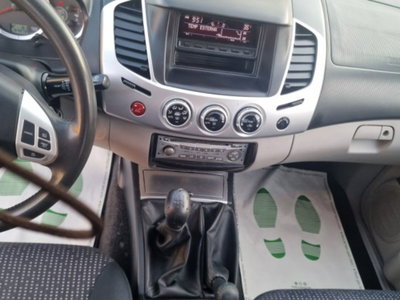 Mitsubishi L200 2.5 DI-D/136CV Club Cab Invite DPF (15)