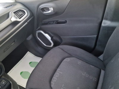 Jeep Renegade 1.6 Mjt 120 CV Longitude (17)