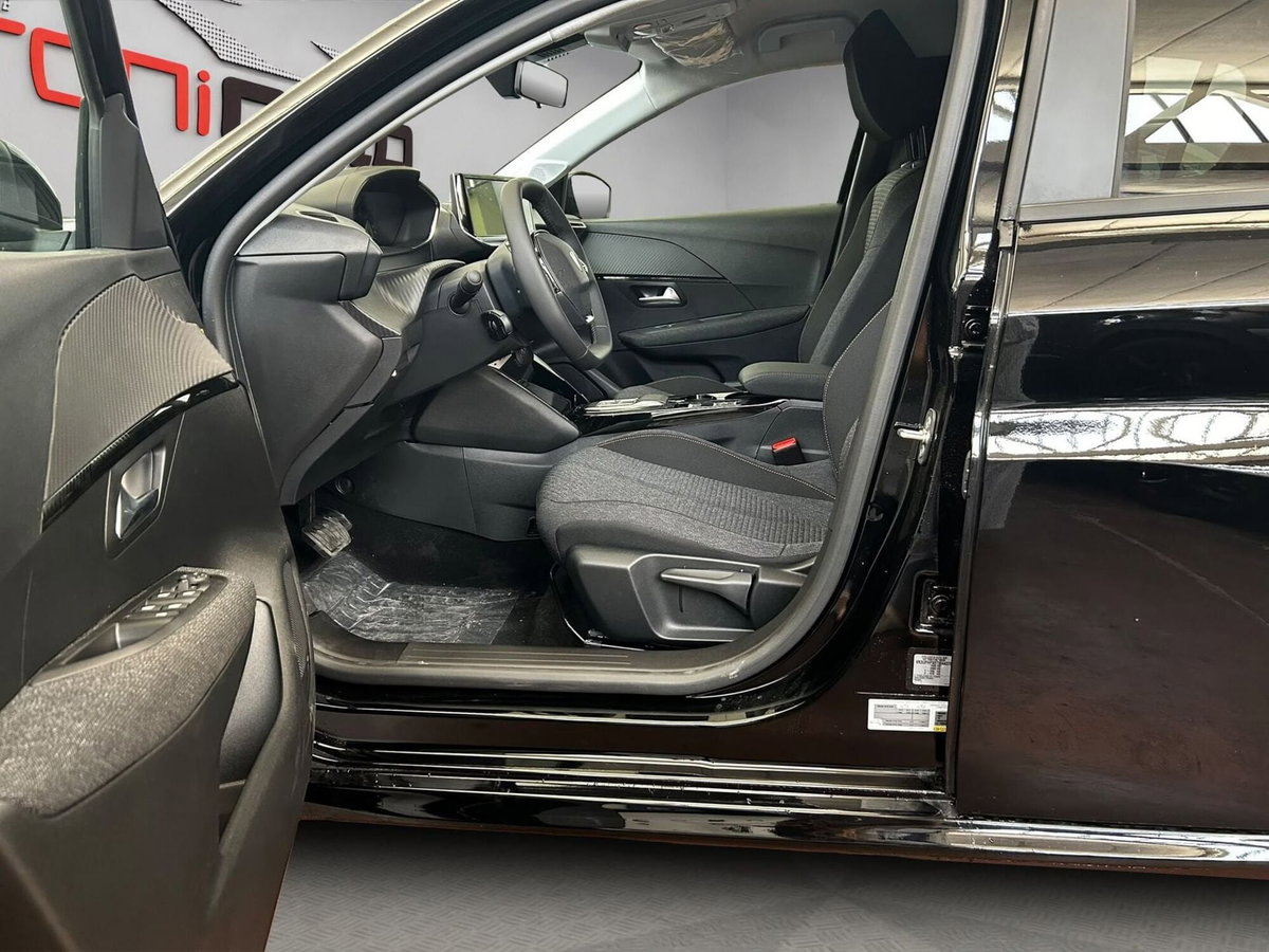 Peugeot 208 1.2 hybrid Business 110cv e-dcs 6 (9)