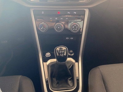 Volkswagen T-Roc 1.0 tsi Life 115cv (16)