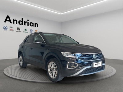 Volkswagen T-Roc 1.0 tsi Life 115cv (4)