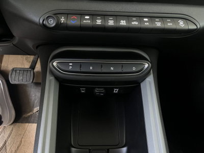Jeep Avenger 1.2 turbo e-hybrid mhev Longitude fwd 110cv edct6 (13)