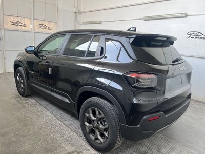 Jeep Avenger 1.2 turbo e-hybrid mhev Longitude fwd 110cv edct6 (6)