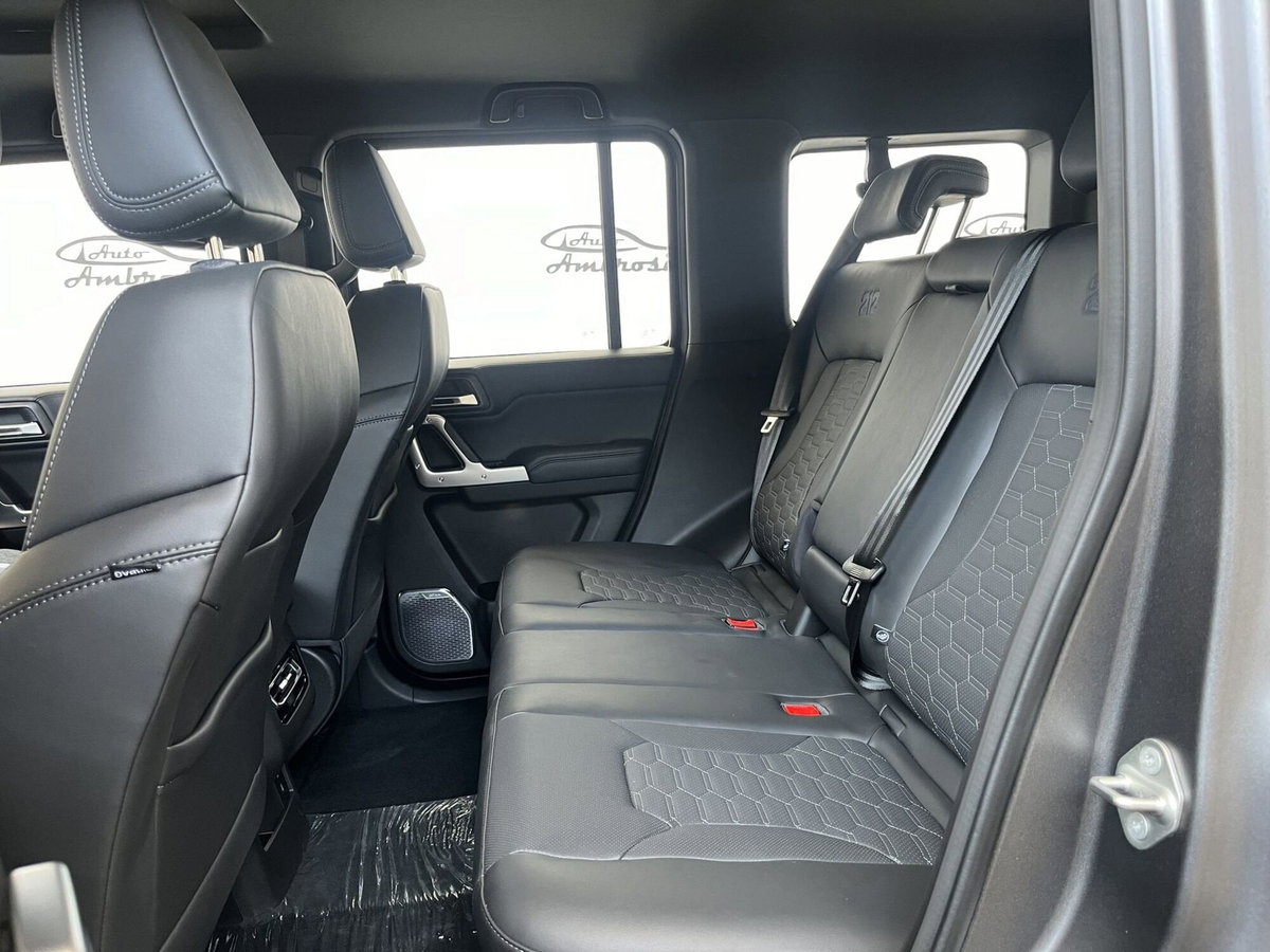 Emc 212 212 2.0 tdi Diesel 4wd 8at (8)