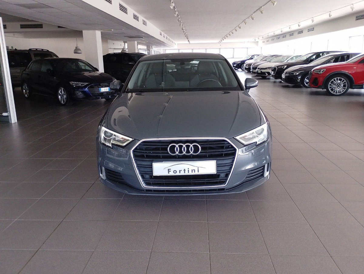 Audi A3 Sportback 30 TDI S tronic Sport (2)