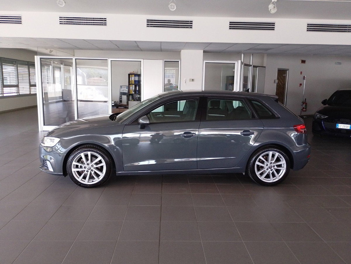 Audi A3 Sportback 30 TDI S tronic Sport (3)