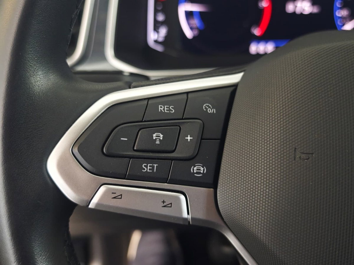 Volkswagen T-Roc 2.0 tdi Style 115cv (13)