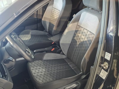 Volkswagen Taigo 1.0 TSI 110 CV R-Line (10)