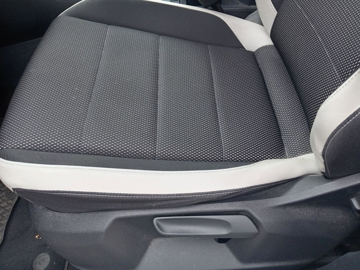 Volkswagen T-Roc 1.5 TSI ACT DSG Advanced BlueMotion Technology (4)