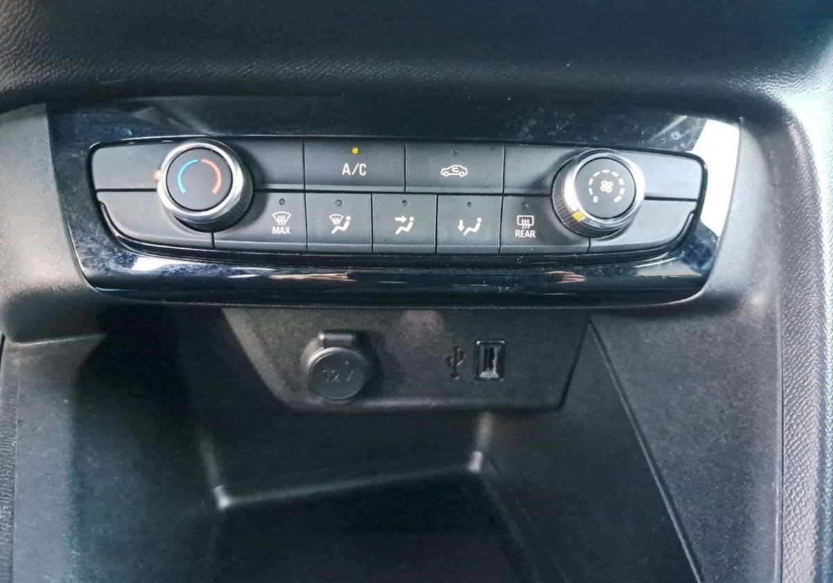 Opel Corsa 1.2 Corsa s&s 75cv (17)
