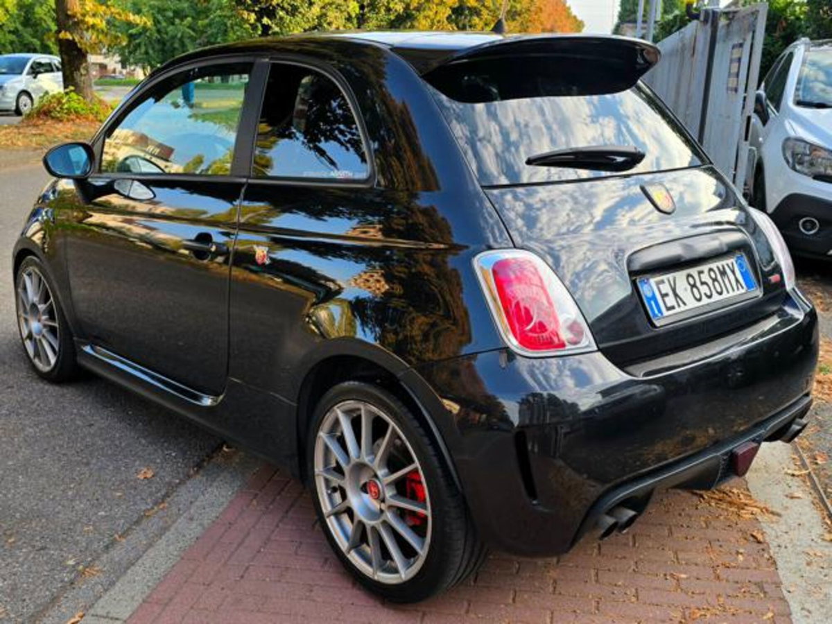 Abarth 500 1.4 Turbo T-Jet (5)
