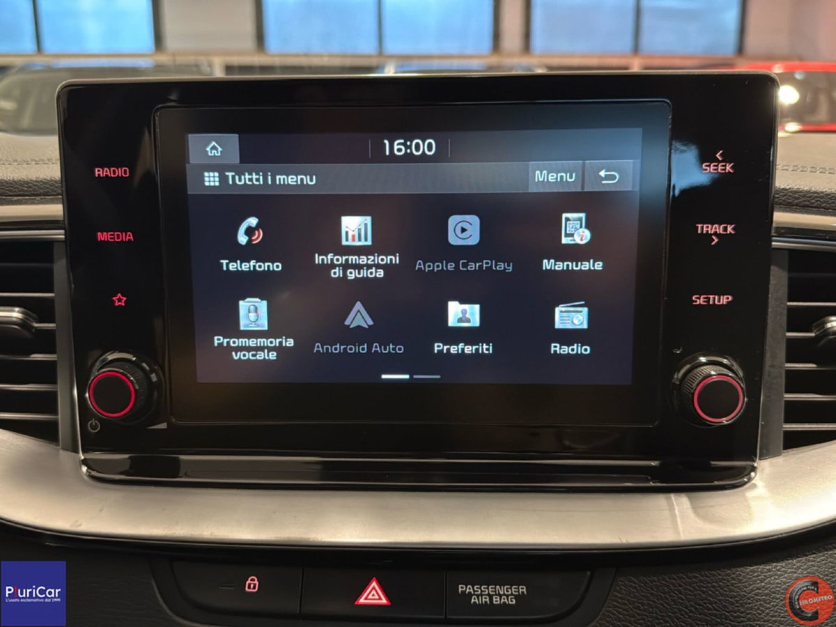 Kia XCeed 1.0 t-gdi Urban 100cv mt (12)