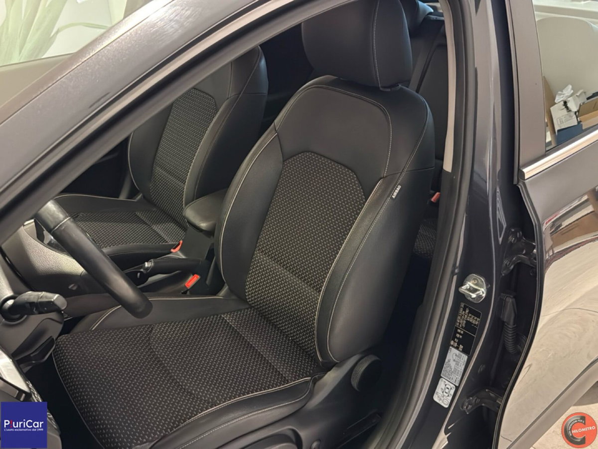 Kia XCeed 1.0 t-gdi Urban 100cv mt (3)