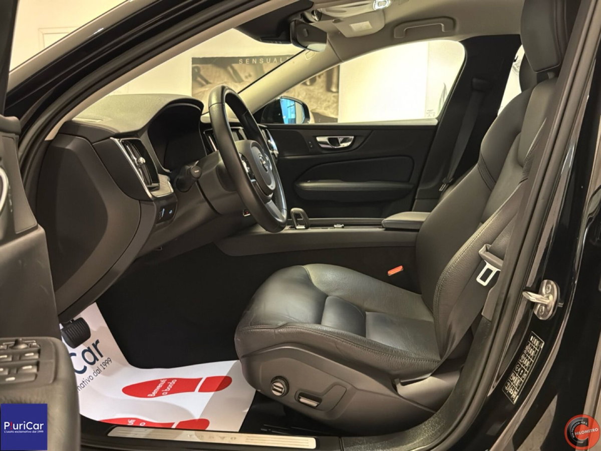 Volvo V60 Cross Country B5 AWD automatico Plus (18)