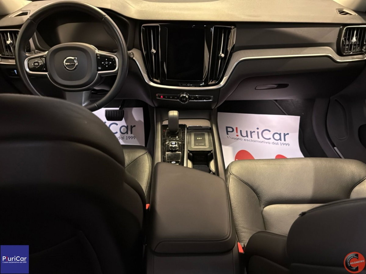Volvo V60 Cross Country B5 AWD automatico Plus (4)
