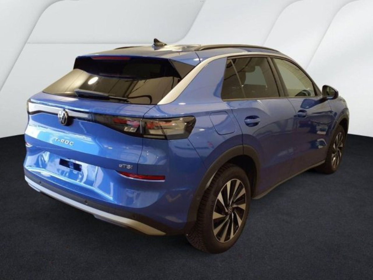 Volkswagen T-Roc 1.5 etsi Life 115cv dsg (2)