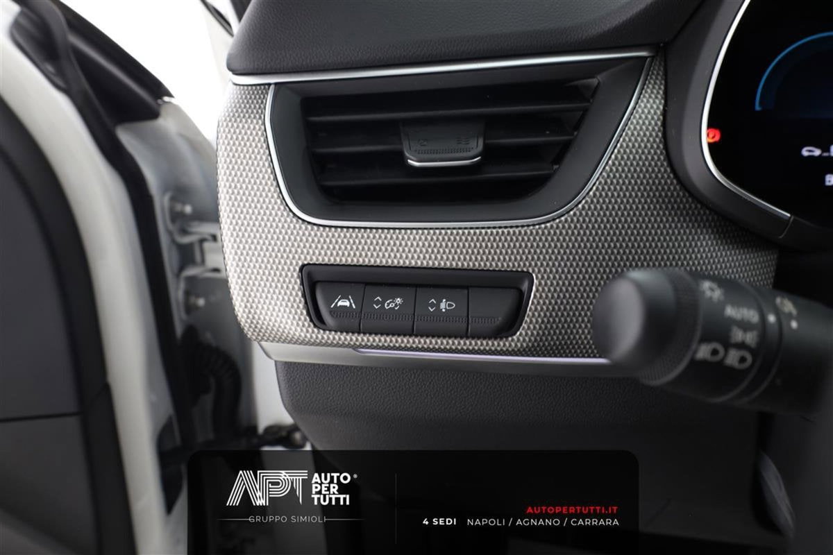 Renault Arkana 1.6 full hybrid Techno 145cv (12)